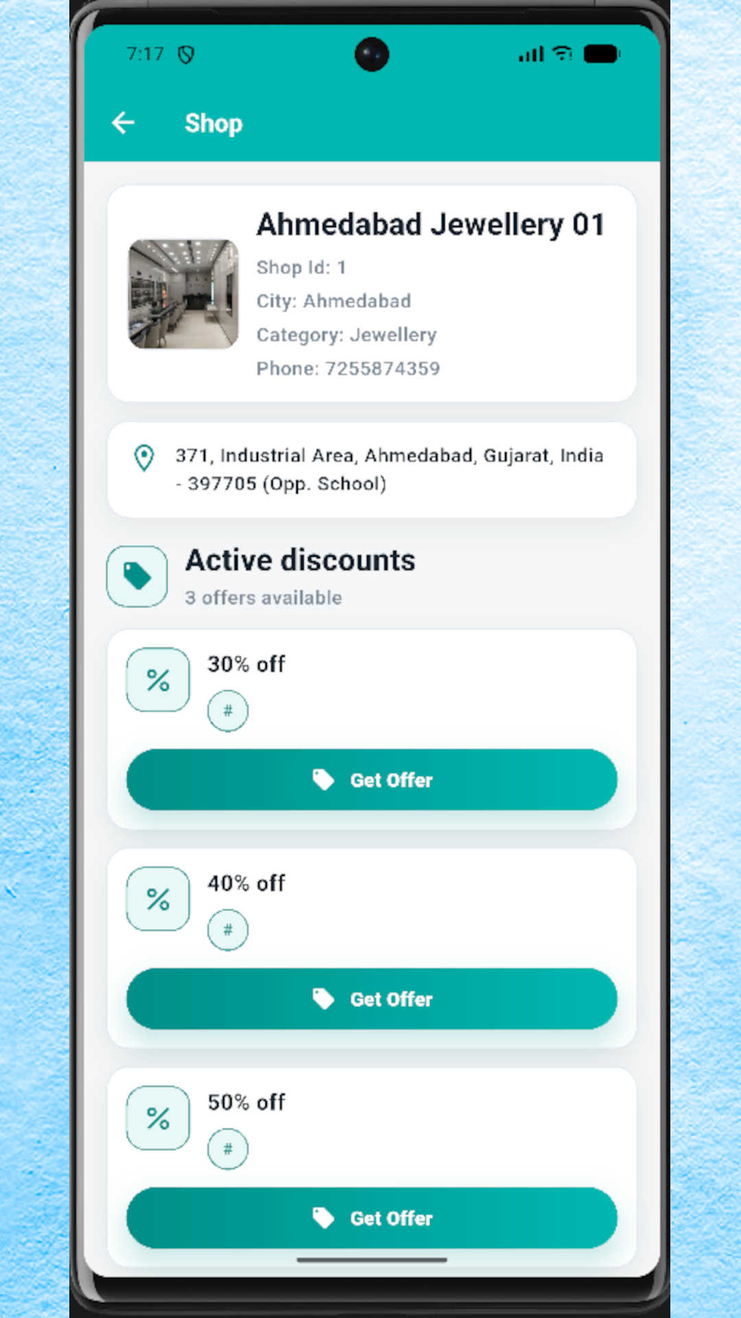 Rewarder shop page with shop details, address and active discounts